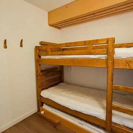 Apartment Renove Avec Et Balcon Au Centre De Flaine *