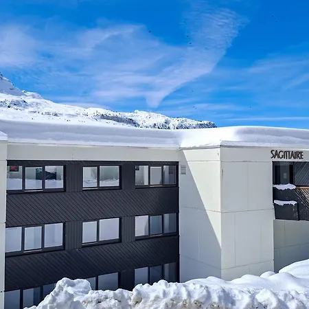 Apartment Renove Avec Et Balcon Au Centre De Flaine